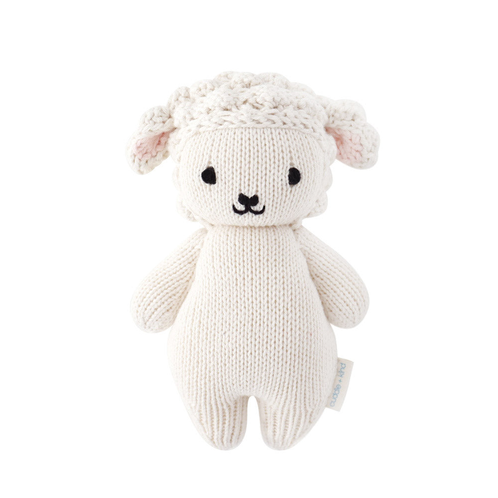 Baby Lamb / Cuddle+Kind