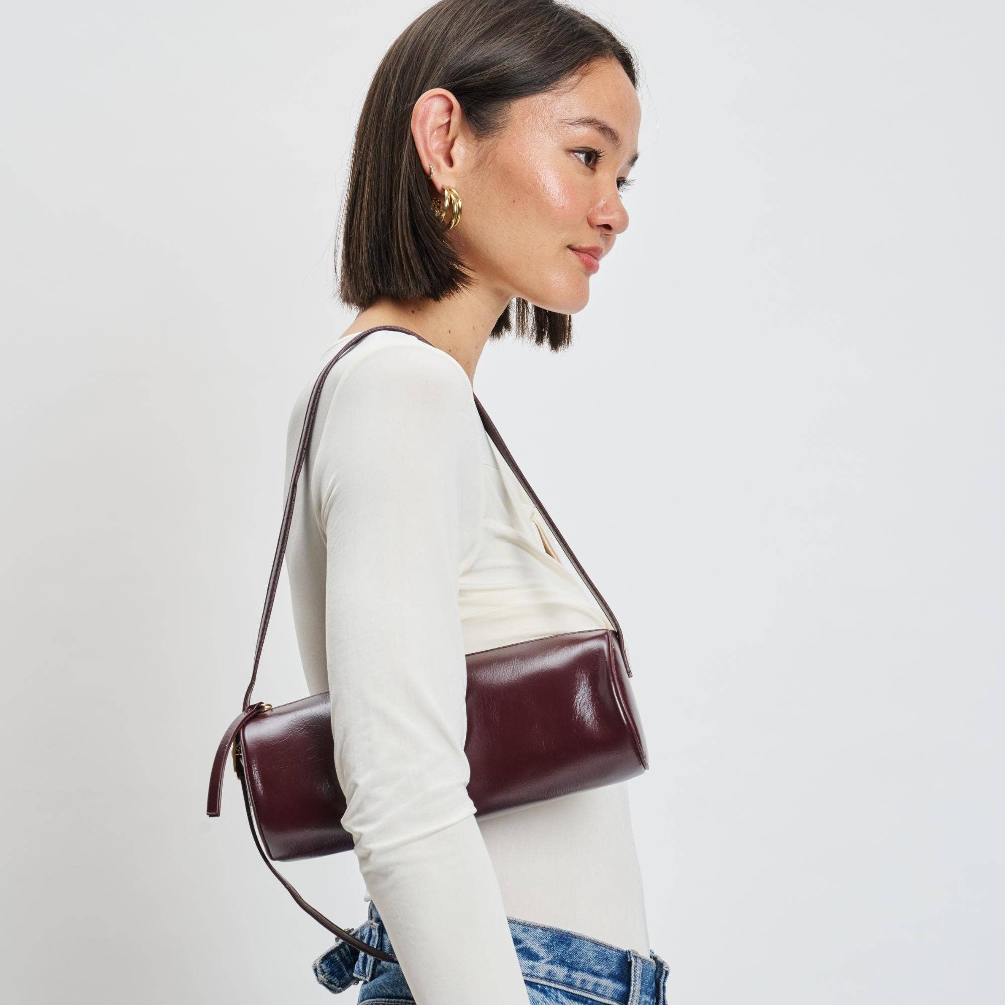 Mila Shoulder Bag: Black