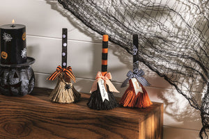Small Halloween Broom Sitter