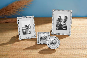 Large Wavy Silver Frame