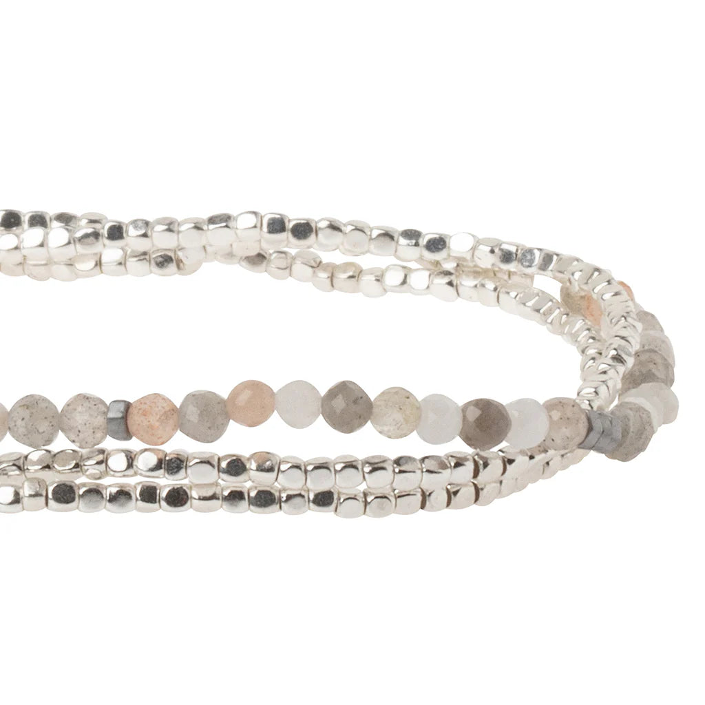 Delicate Stone Wrap - moonstone/silver