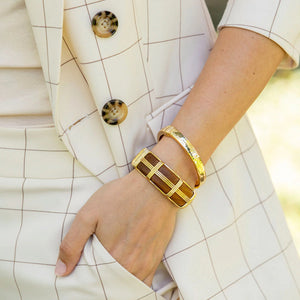 Cleopatra Oval Hinged Bangle - gold