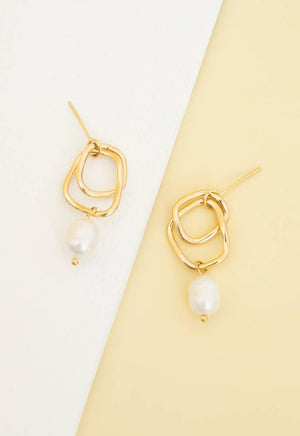 Everlasting Pearl Earrings