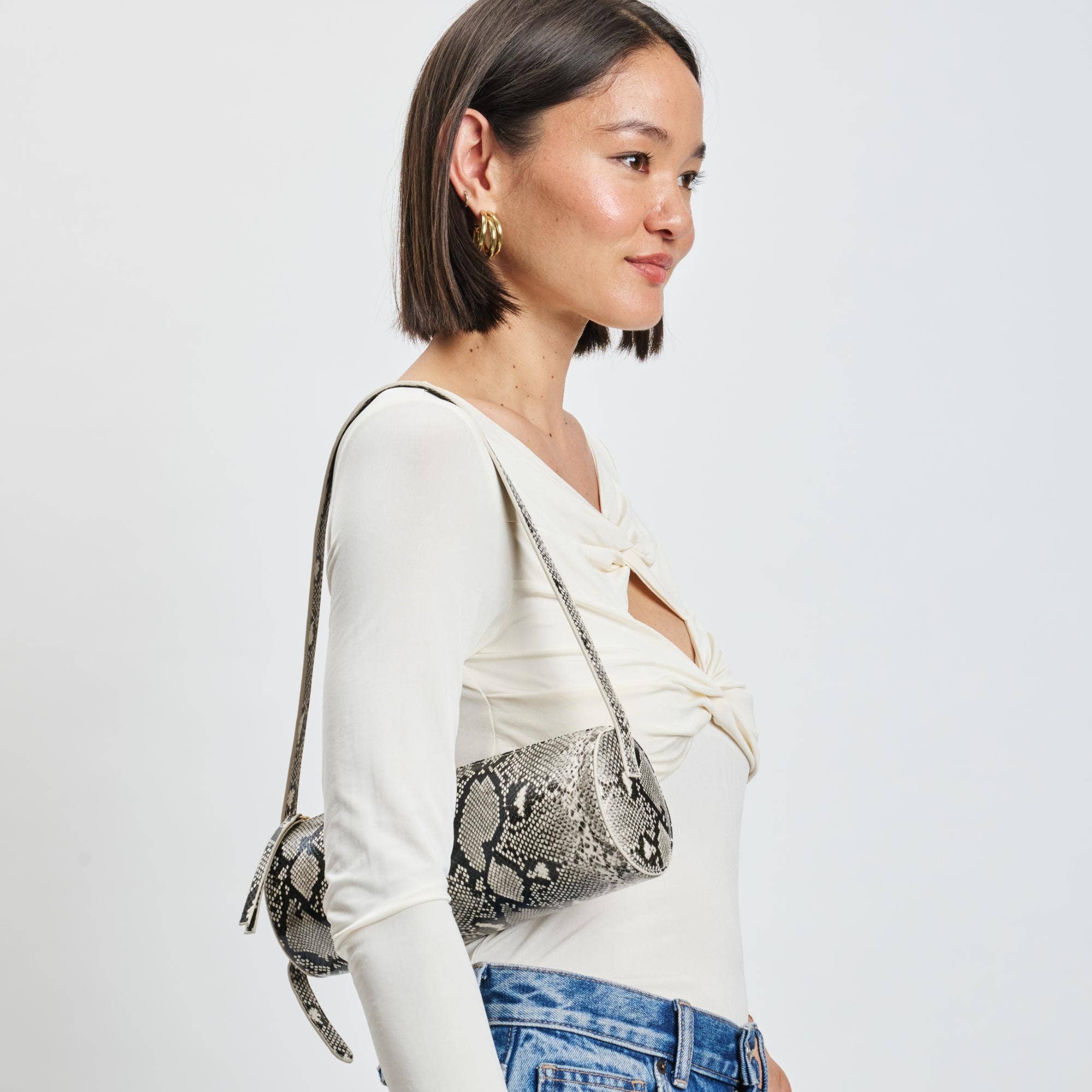 Mila Shoulder Bag: snake