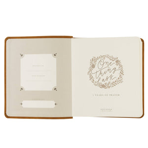5-Year Prayer Journal: Amelia Theme
