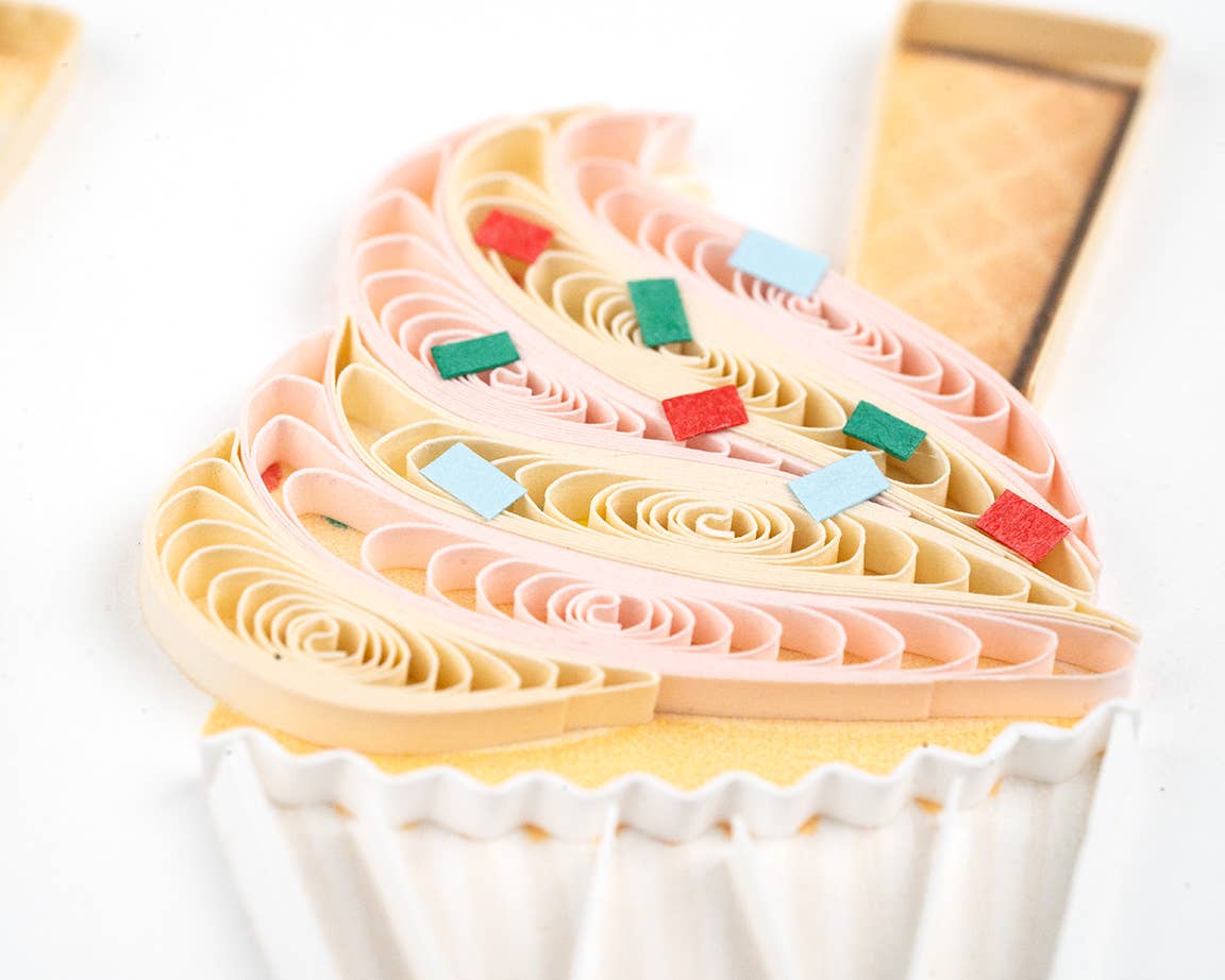 Birthday Cupcake Trio Quilled Card