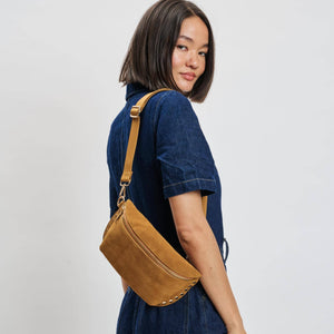 Gizelle-Suede Belt Bag: Black