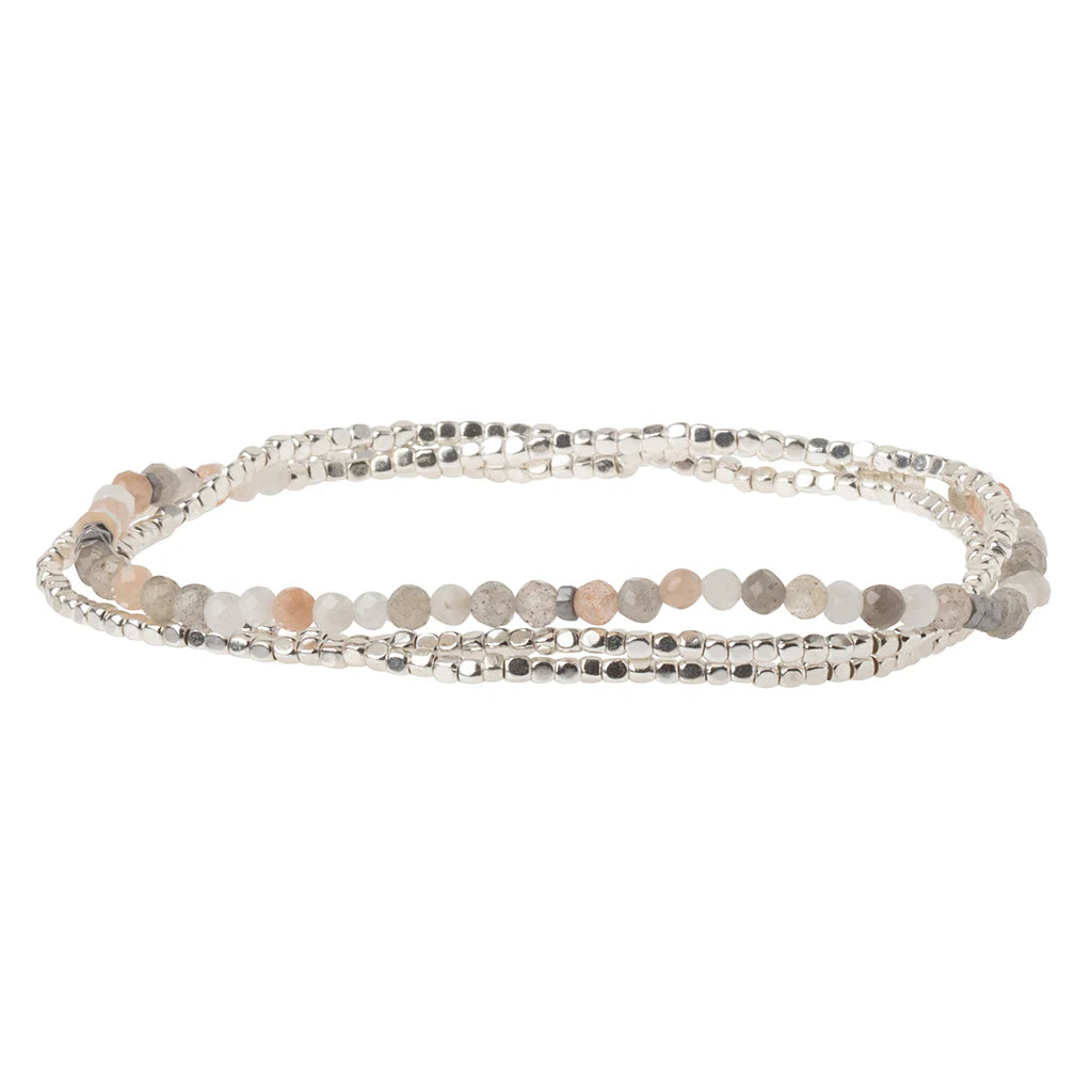 Delicate Stone Wrap - moonstone/silver