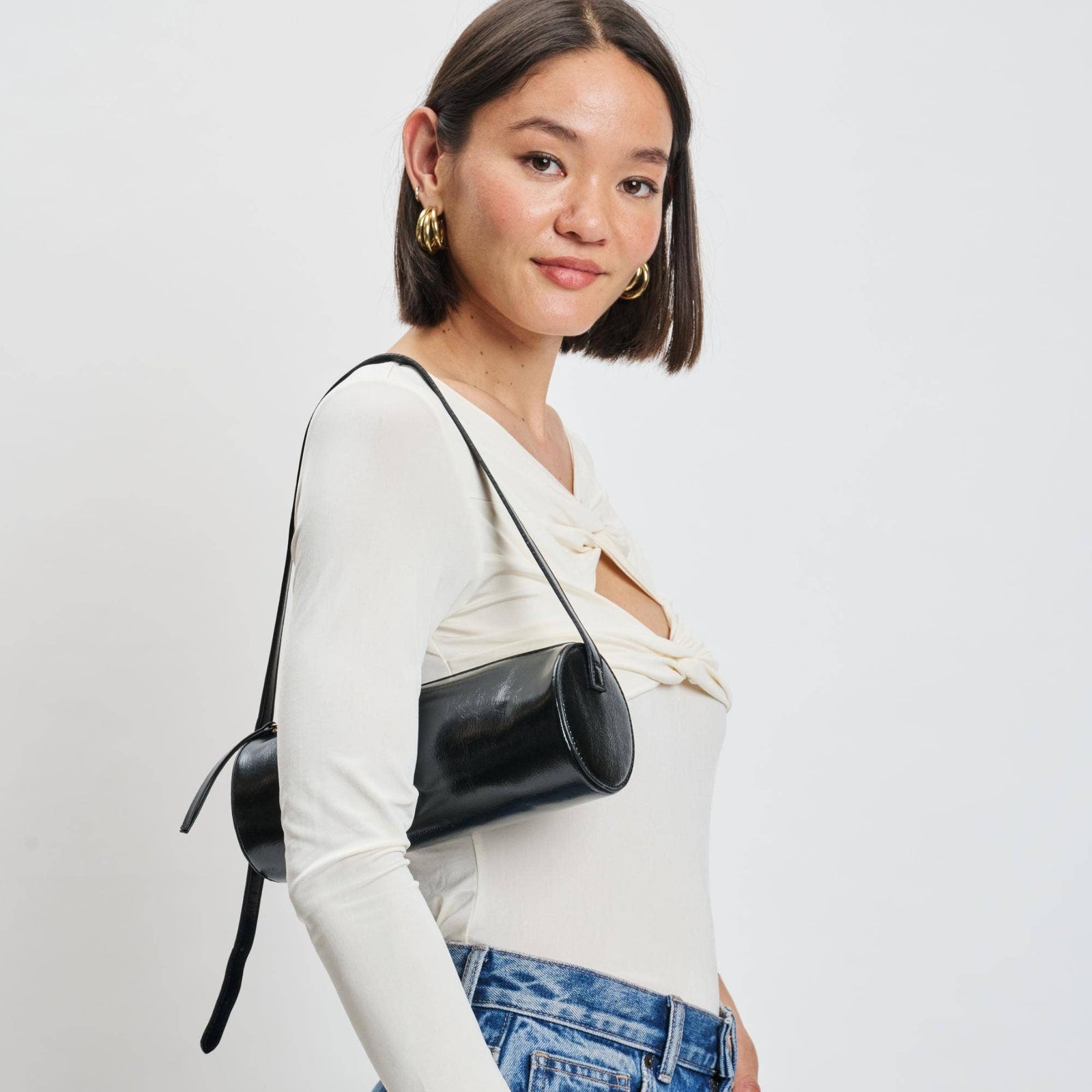 Mila Shoulder Bag: Black