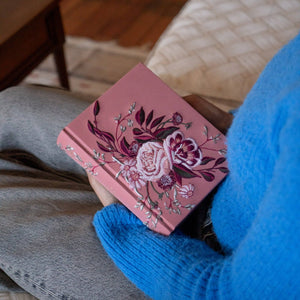 Rosedal Theme Bible