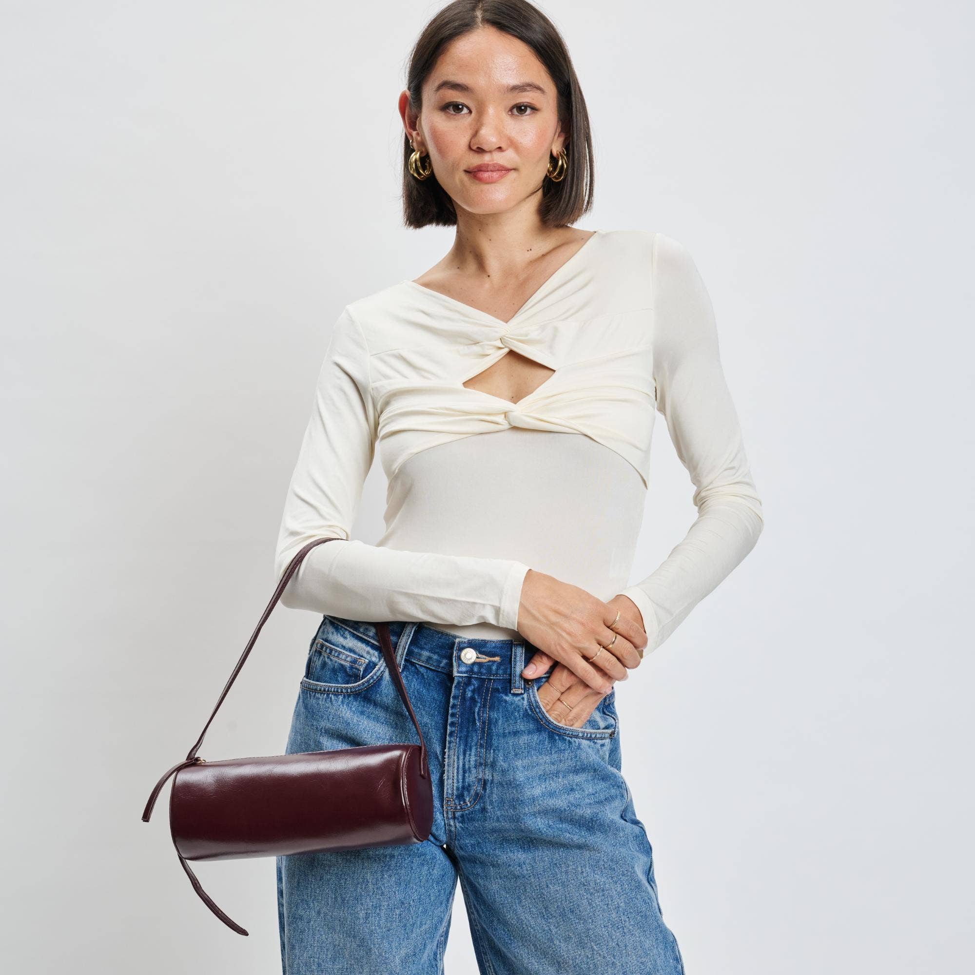 Mila Shoulder Bag: Black
