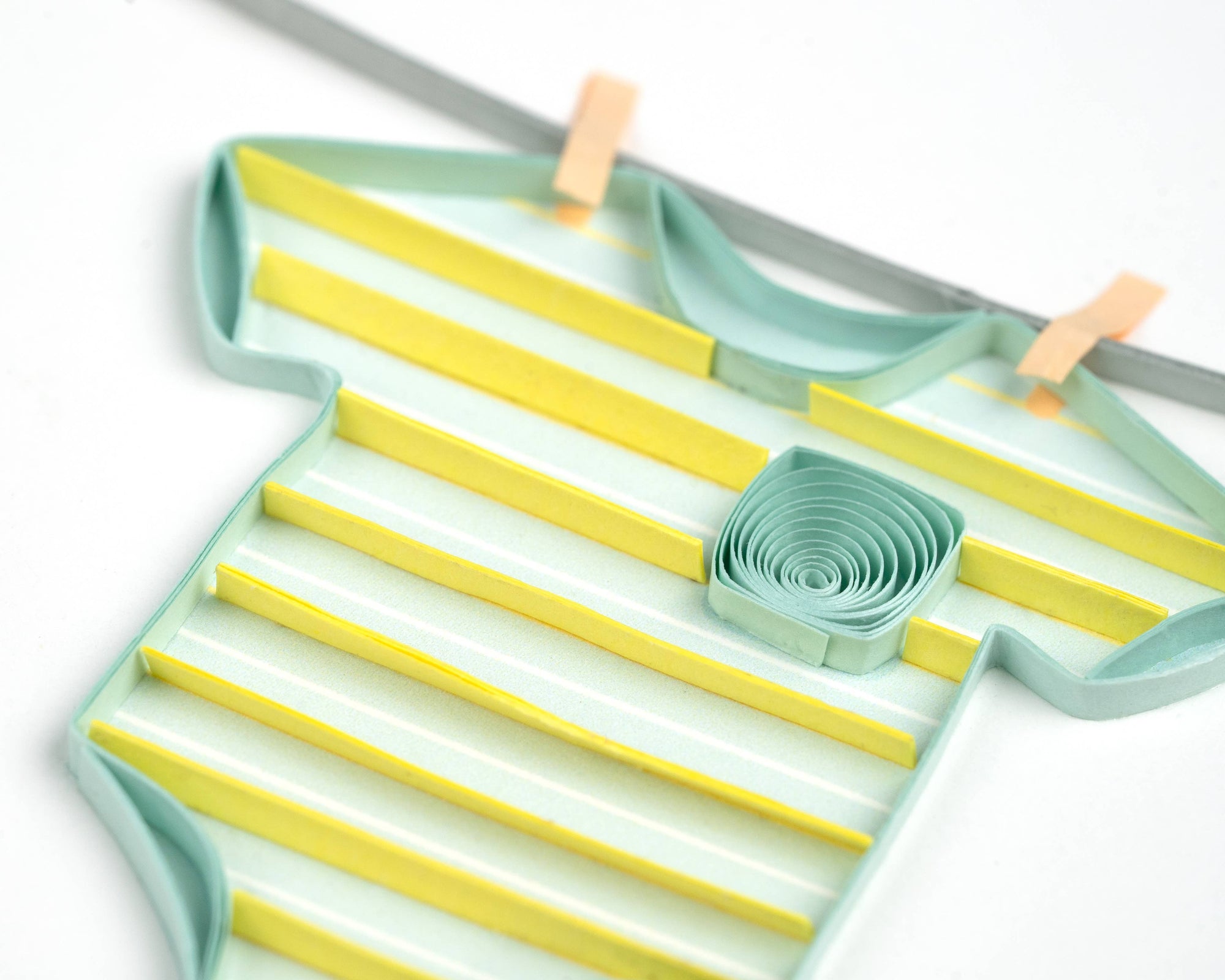 Baby Clothesline Quilled Card