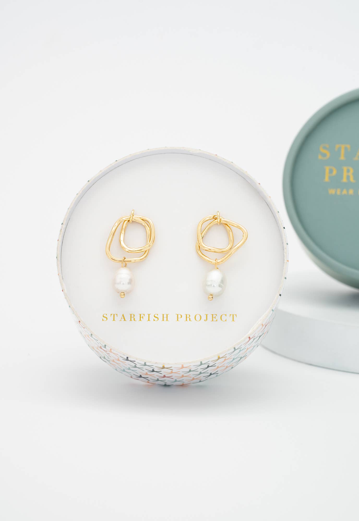 Everlasting Pearl Earrings