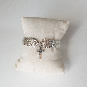 Cross Dangle Handle Bracelet