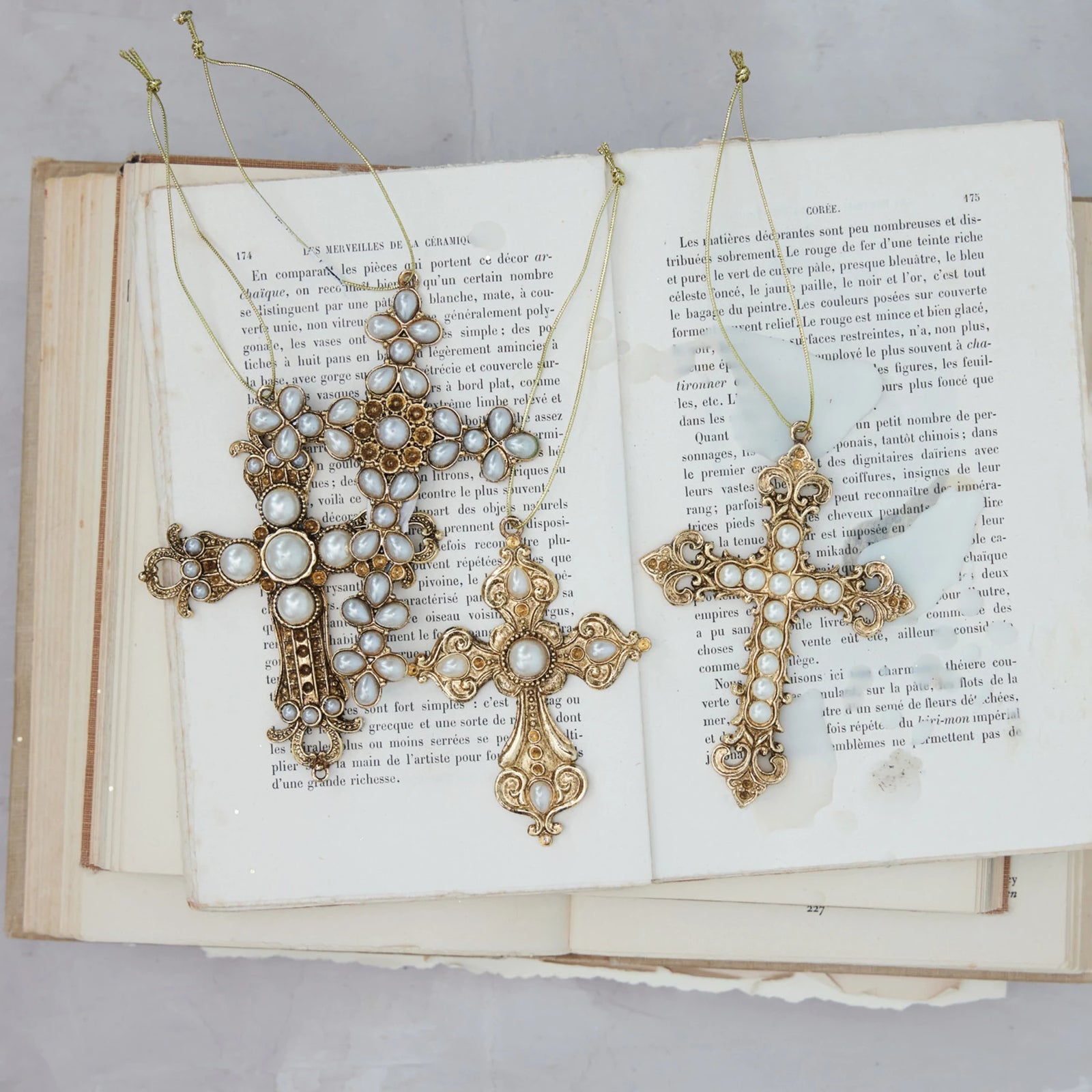 Pearl Cross